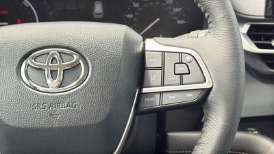 2026 Toyota Sienna XLE 8 Passenger