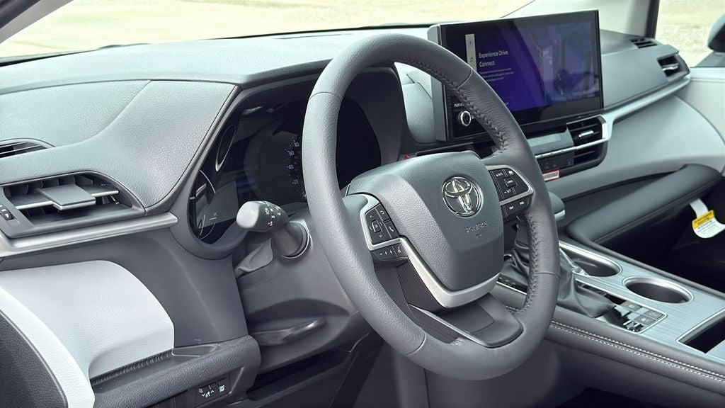 2026 Toyota Sienna XLE 8 Passenger