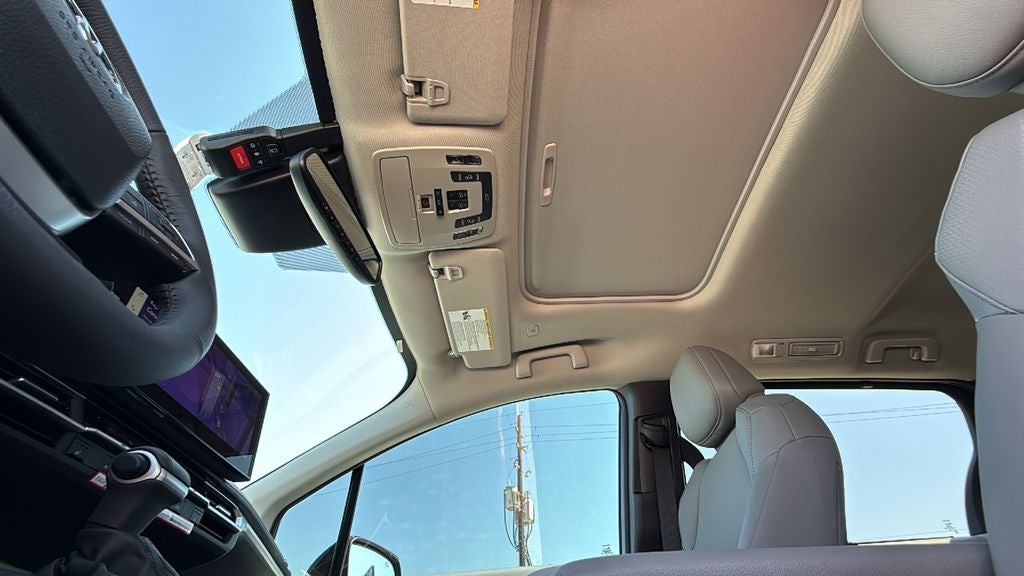 2026 Toyota Sienna XLE 8 Passenger