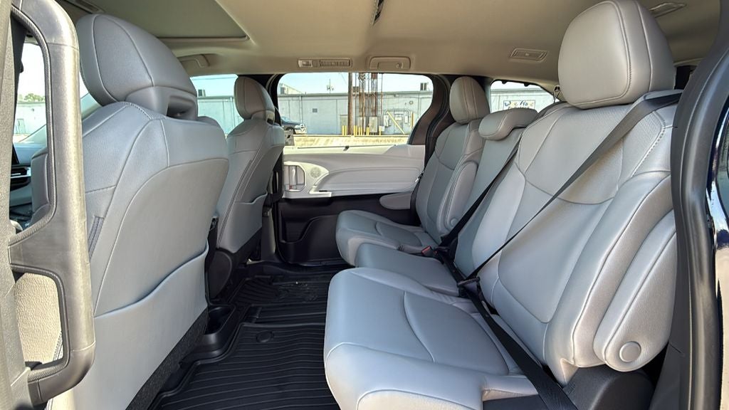 2026 Toyota Sienna XLE 8 Passenger