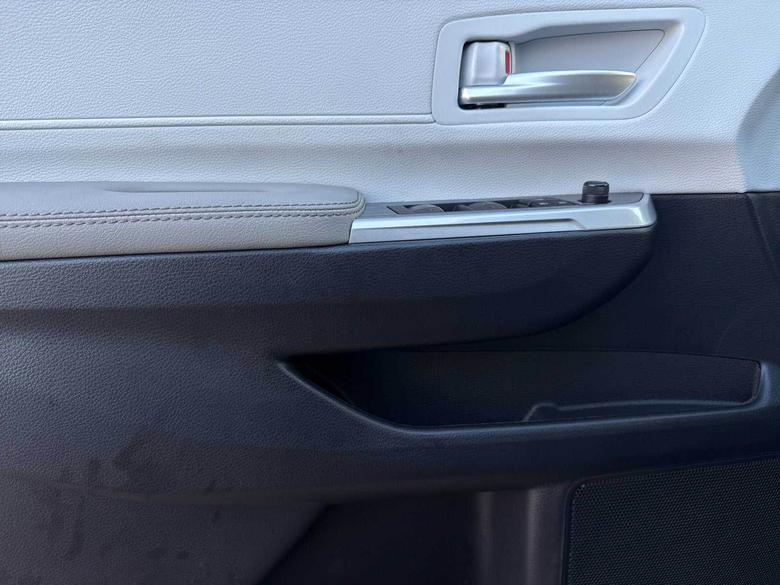 2026 Toyota Sienna XLE 8 Passenger