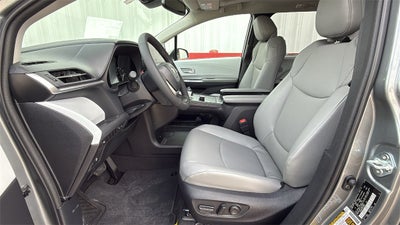 2026 Toyota Sienna XLE 8 Passenger
