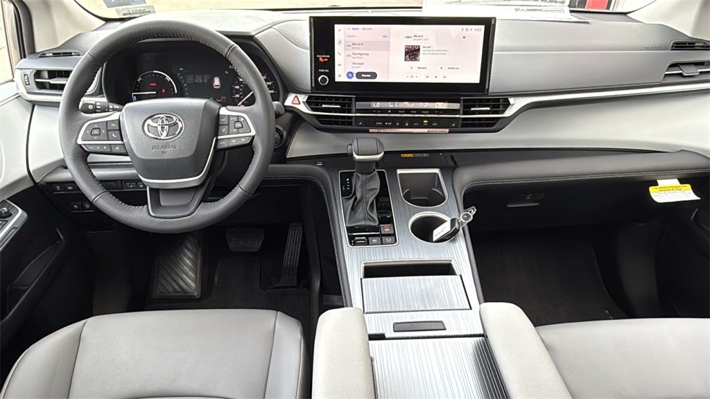 2026 Toyota Sienna XLE 8 Passenger
