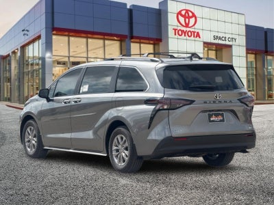 2026 Toyota Sienna XLE