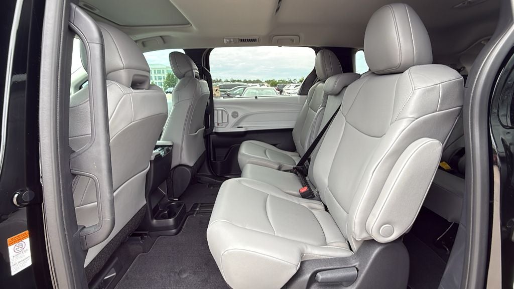 2026 Toyota Sienna XLE 8 Passenger