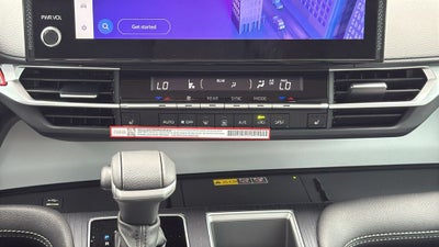 2026 Toyota Sienna XLE 8 Passenger