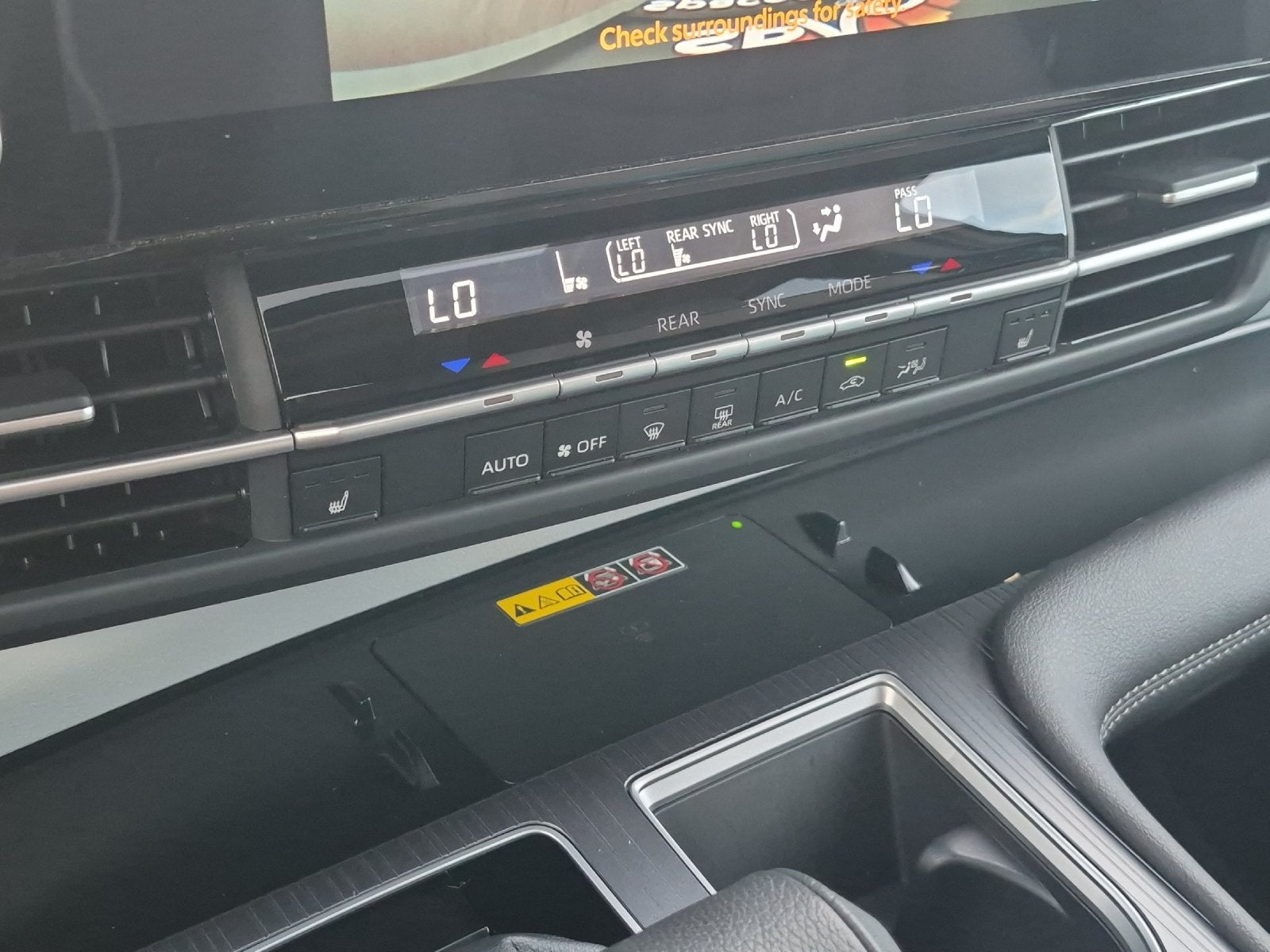 2025 Toyota Sienna XLE 8 Passenger