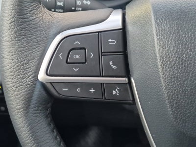 2025 Toyota Sienna XLE 8 Passenger