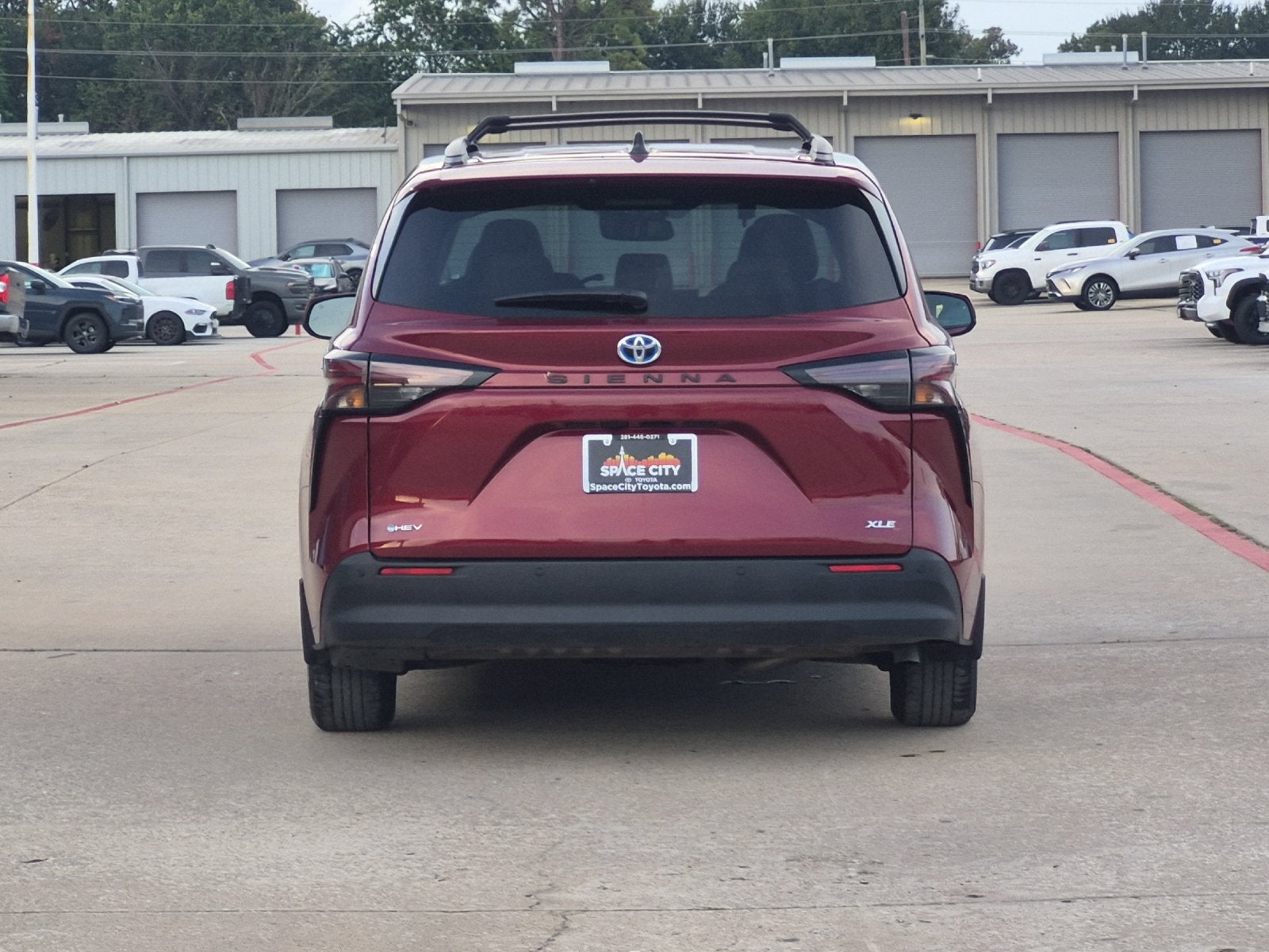 2025 Toyota Sienna XLE 8 Passenger