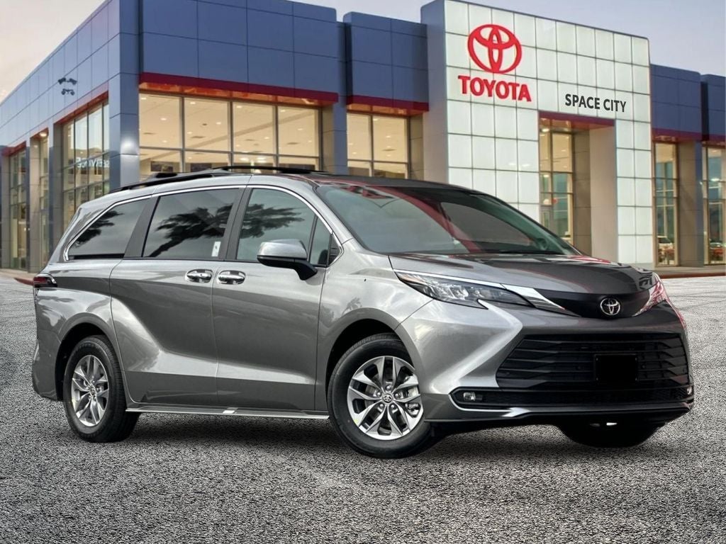 2026 Toyota Sienna XLE 8 Passenger