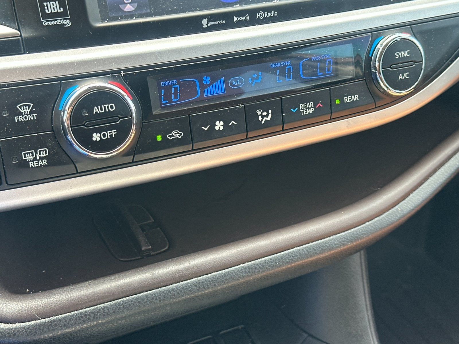 2019 Toyota Highlander Limited Platinum