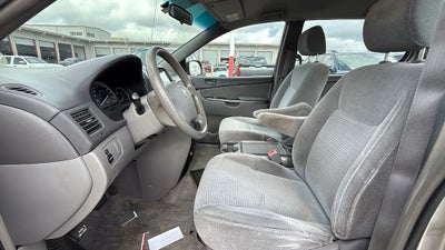 2006 Toyota Sienna CE