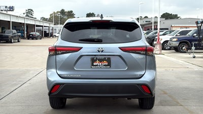 2023 Toyota Highlander Hybrid LE