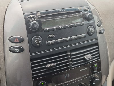 2008 Toyota SIENNA LE