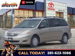 2008 Toyota SIENNA LE