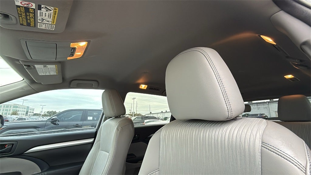 2015 Toyota HIGHLANDER LE V6