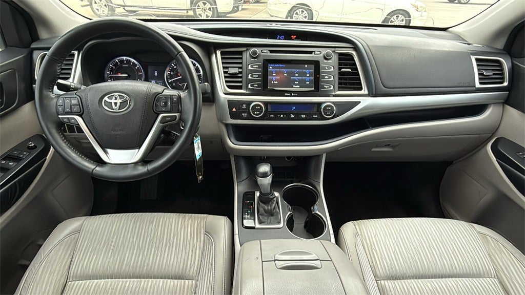 2015 Toyota HIGHLANDER LE V6