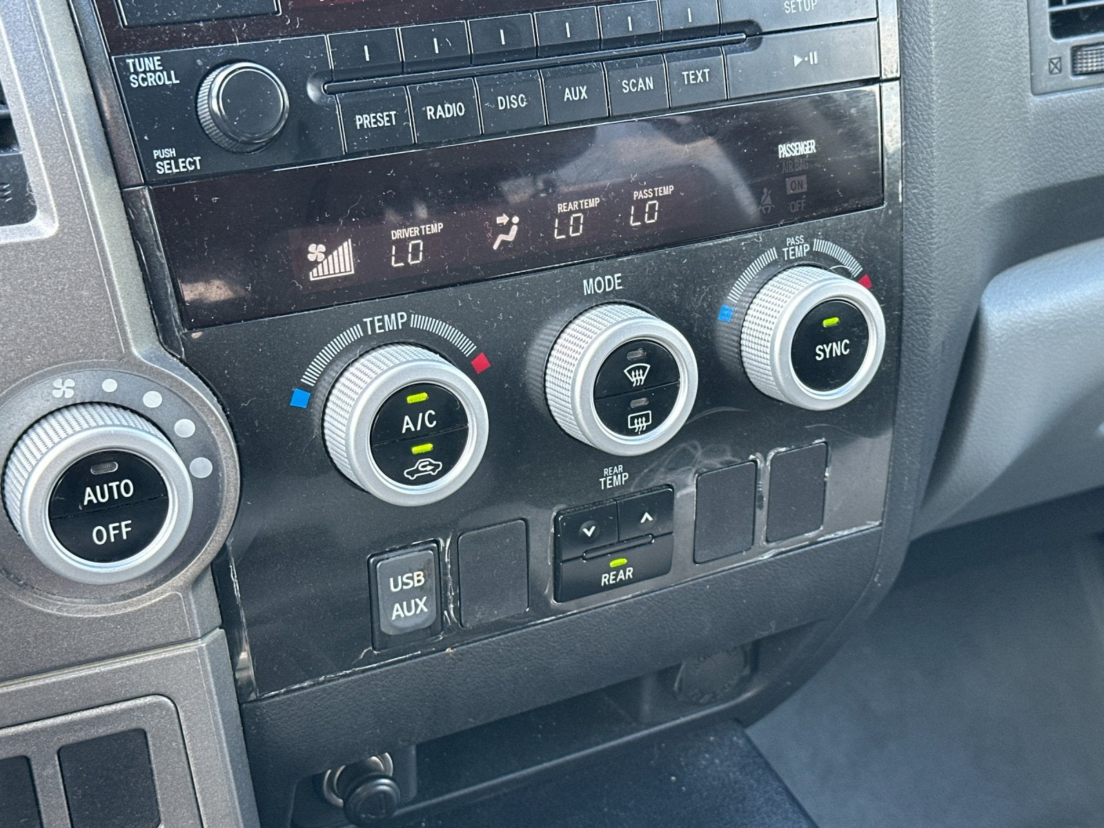 2010 Toyota SEQUOIA SR5 4.6L