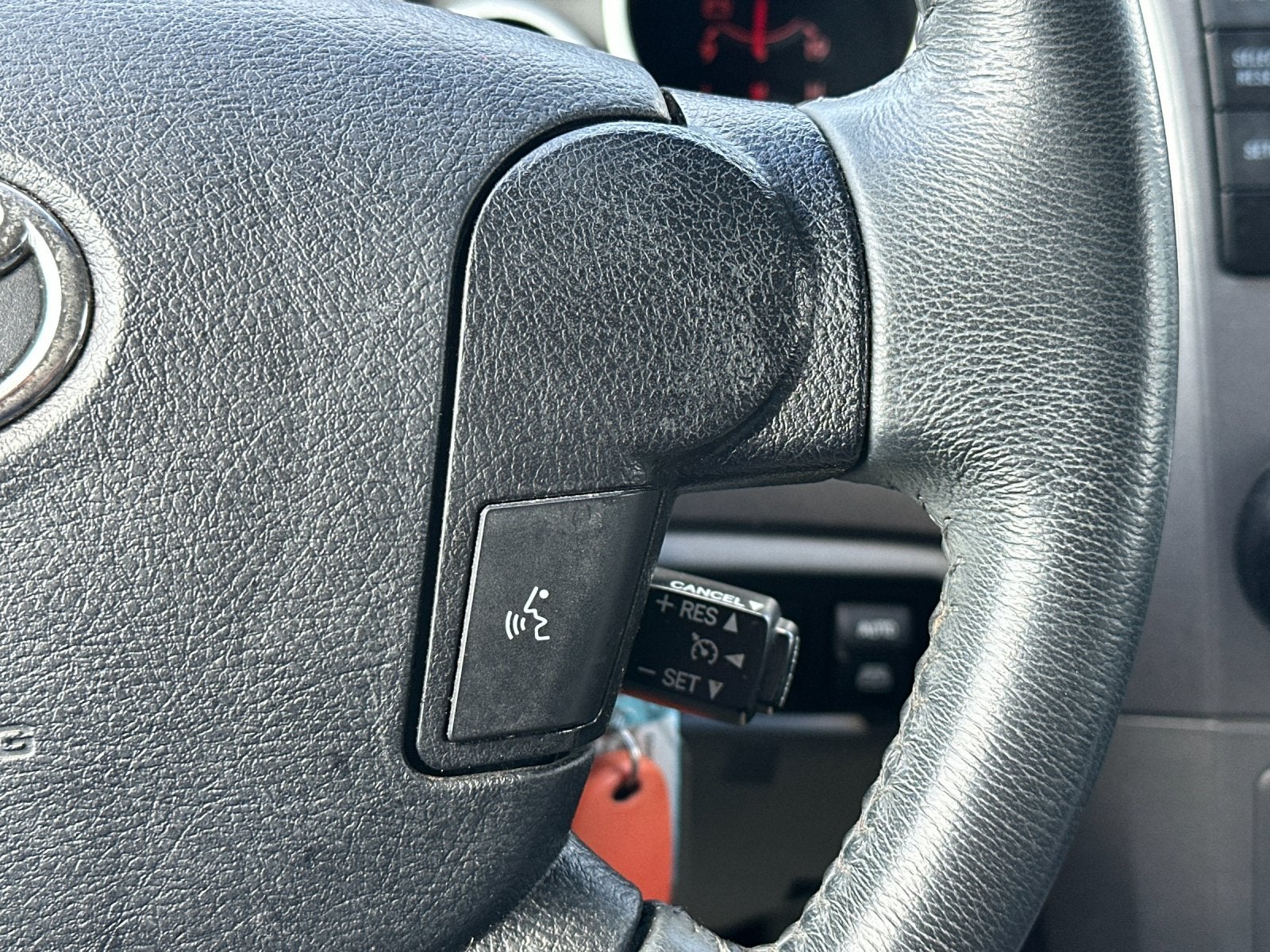 2010 Toyota SEQUOIA SR5 4.6L