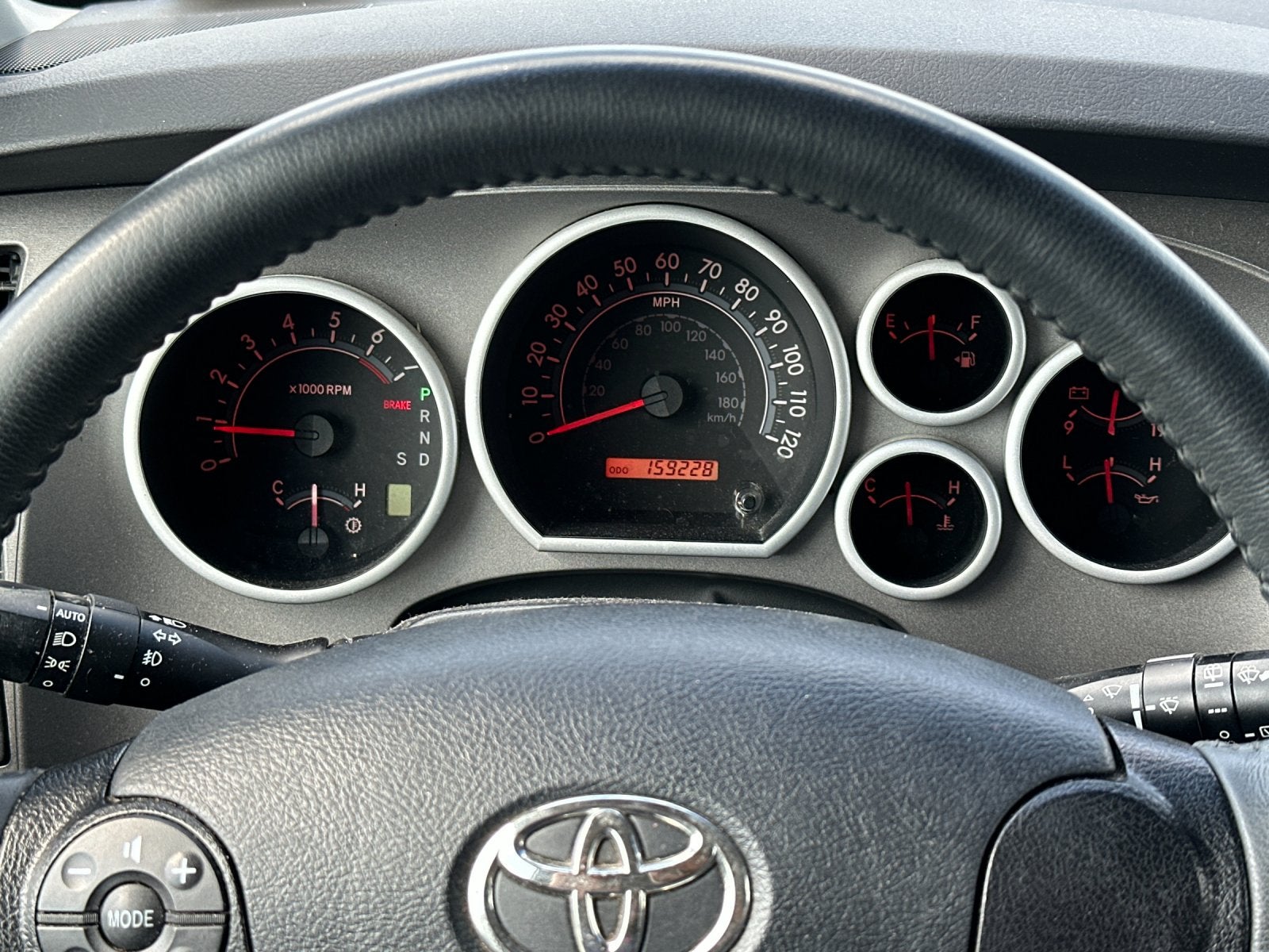 2010 Toyota SEQUOIA SR5 4.6L