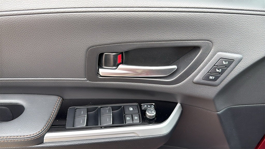 2025 Toyota Sienna Limited 7 Passenger