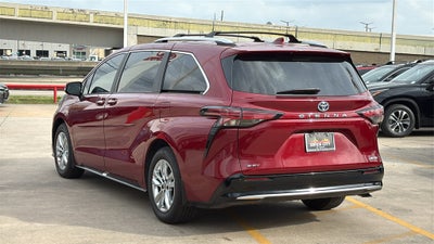 2025 Toyota Sienna Limited 7 Passenger