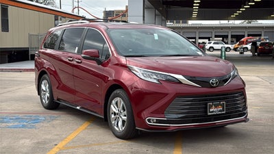 2026 Toyota Sienna Limited