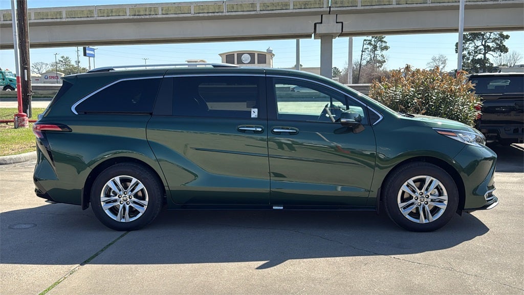 2026 Toyota Sienna Limited 7 Passenger
