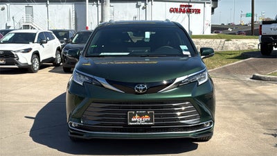 2026 Toyota Sienna Limited 7 Passenger