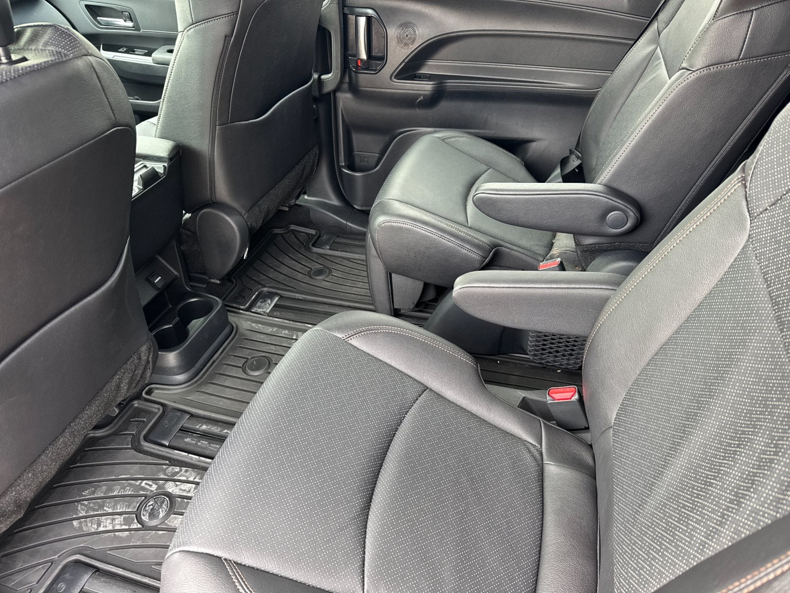 2026 Toyota Sienna Limited 7 Passenger