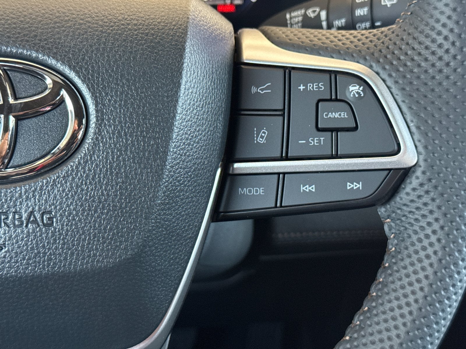 2026 Toyota Sienna Limited 7 Passenger