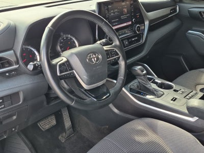 2022 Toyota Highlander LE