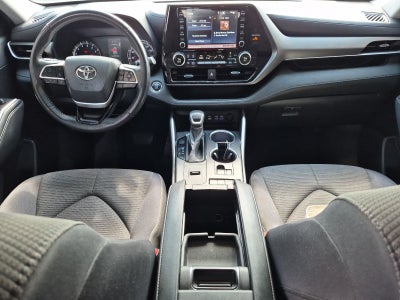 2022 Toyota Highlander LE