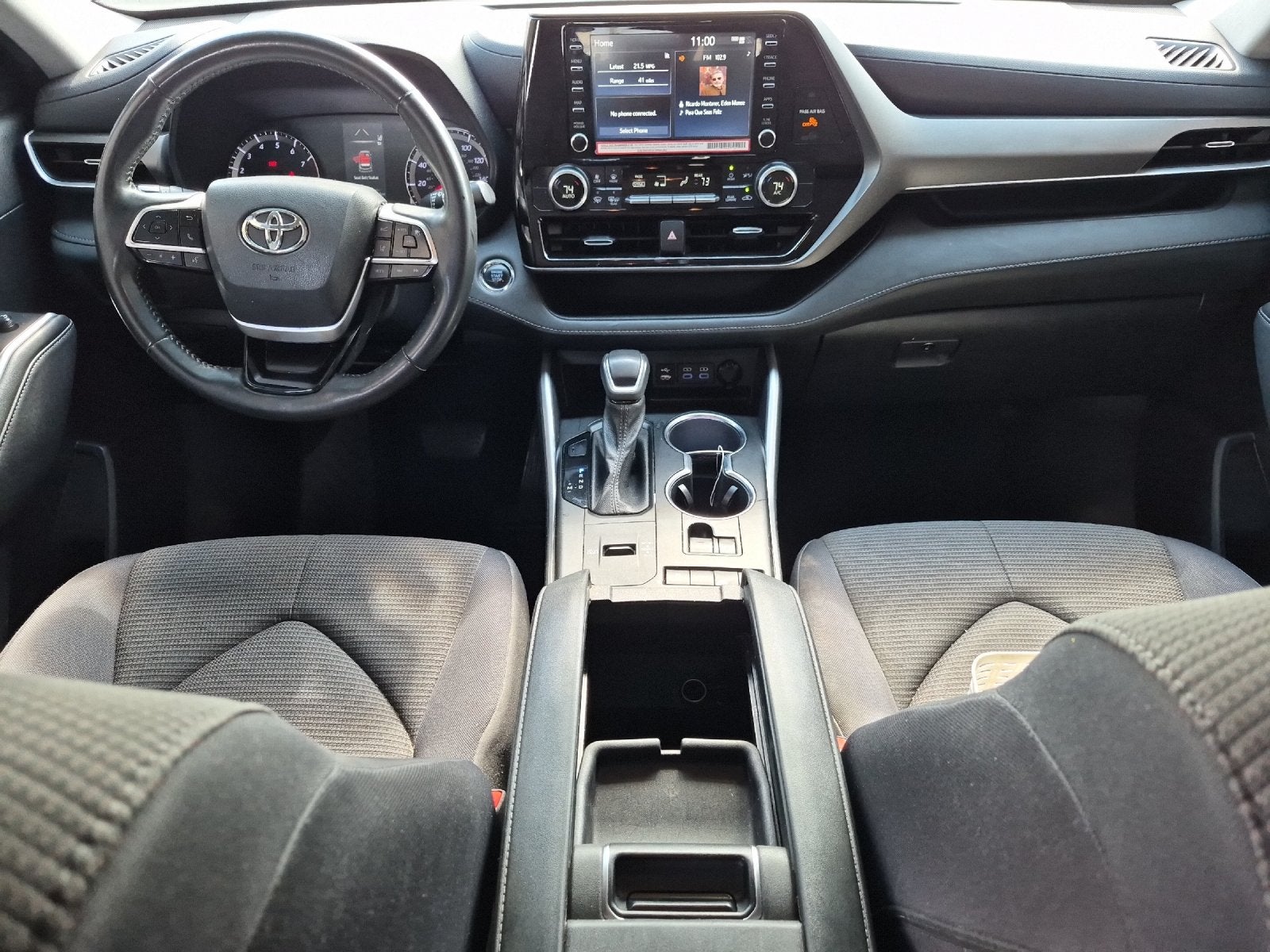 2022 Toyota Highlander LE