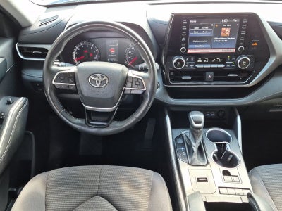 2022 Toyota Highlander LE