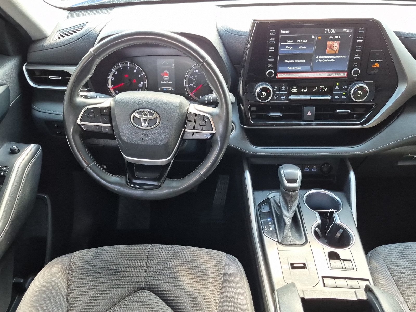 2022 Toyota Highlander LE