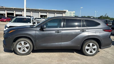 2021 Toyota HIGHLANDER LE