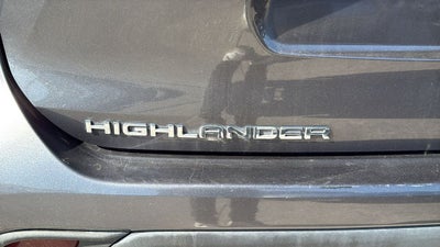 2021 Toyota HIGHLANDER LE