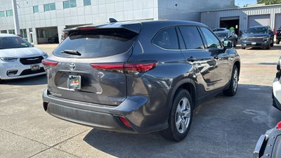 2021 Toyota HIGHLANDER LE