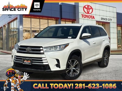2019 Toyota HIGHLANDER LE Plus