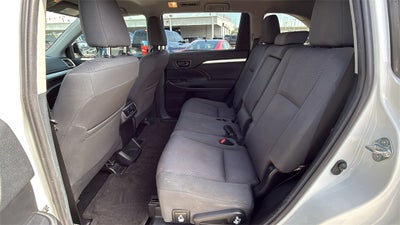 2019 Toyota HIGHLANDER LE Plus