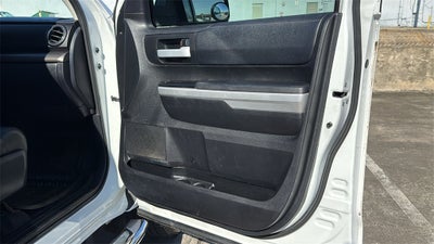 2017 Toyota TUNDRA 4X4 SR5