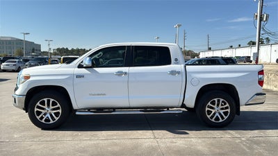 2017 Toyota TUNDRA 4X4 SR5
