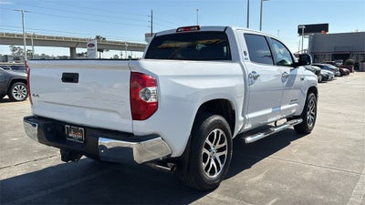 2017 Toyota TUNDRA 4X4 SR5