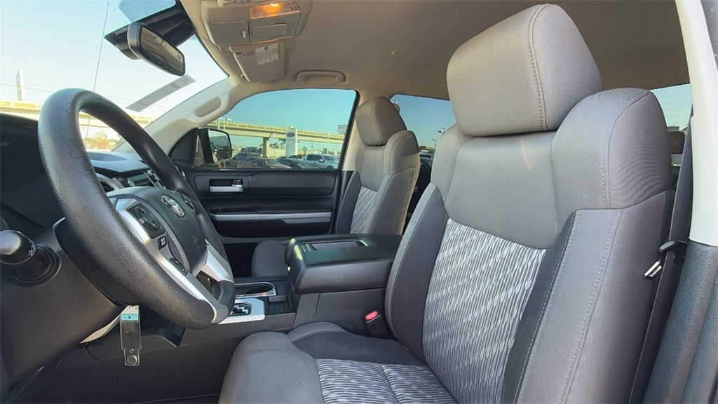 2018 Toyota TUNDRA 4X2 SR5