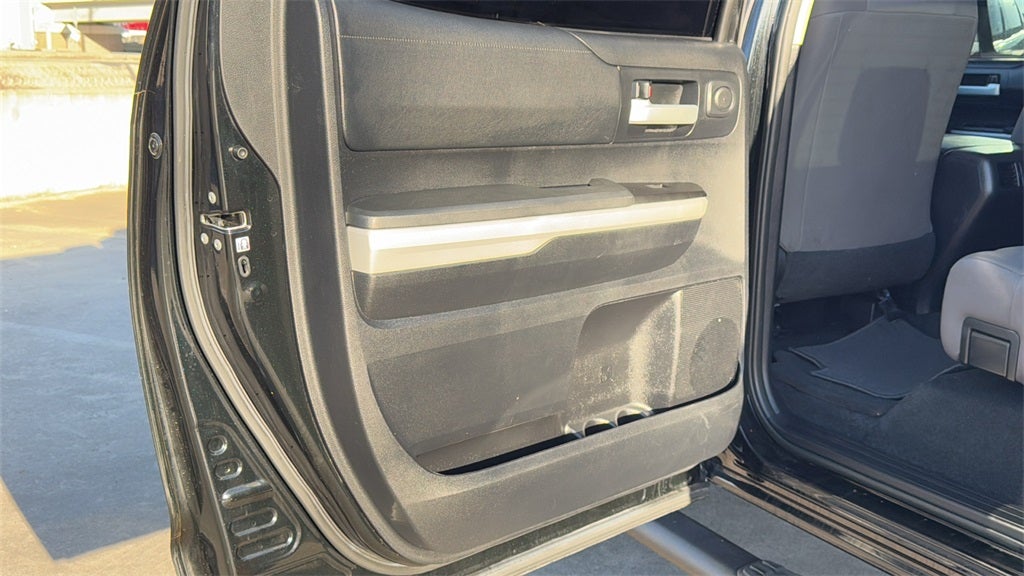 2018 Toyota TUNDRA 4X2 SR5