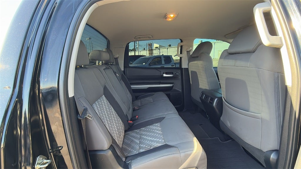 2018 Toyota TUNDRA 4X2 SR5