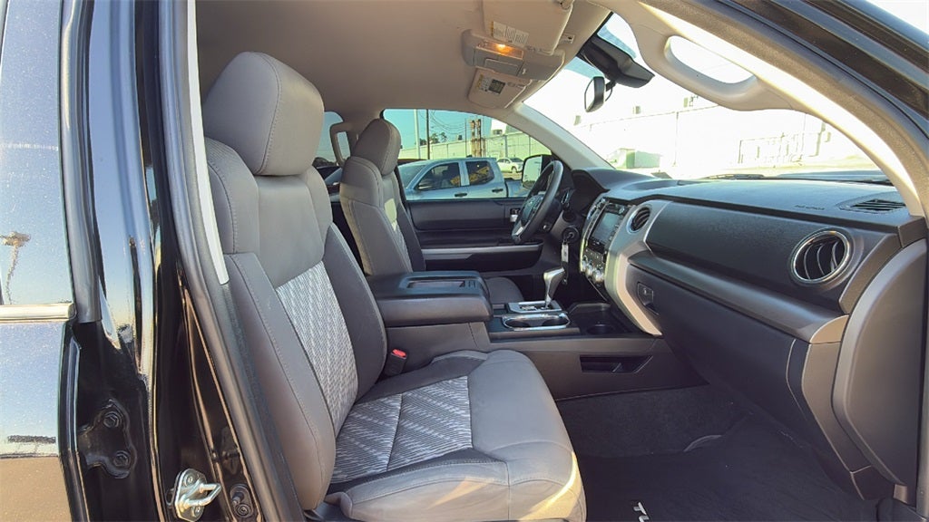 2018 Toyota TUNDRA 4X2 SR5