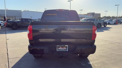 2018 Toyota TUNDRA 4X2 SR5