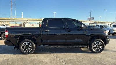 2018 Toyota TUNDRA 4X2 SR5